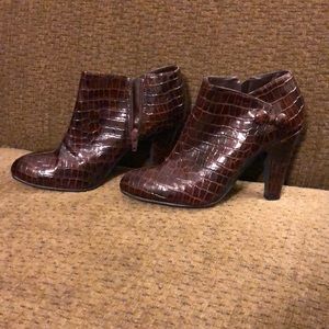 Chocolate gator booties!